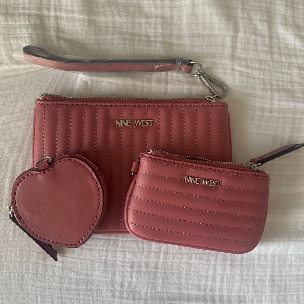 Nine West Wristlet Purse/Wallet Set
